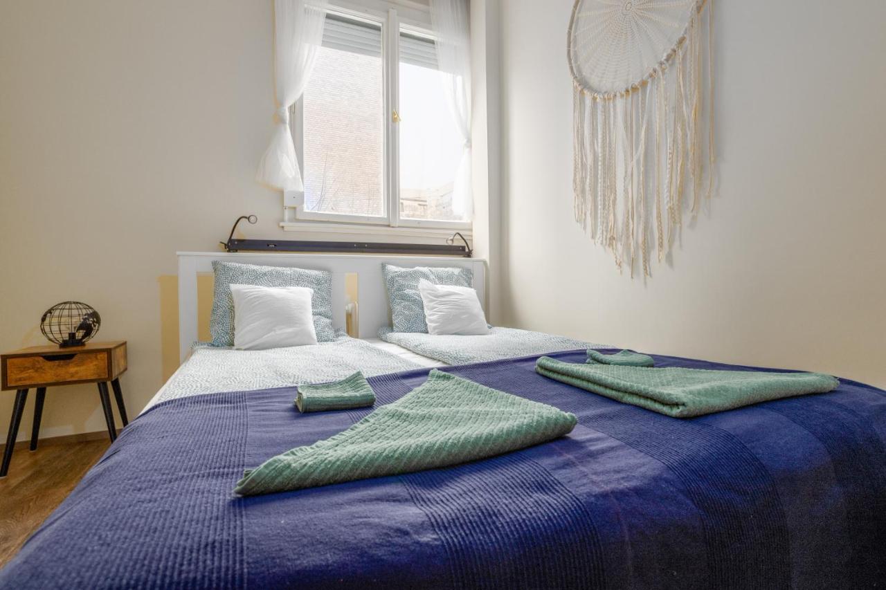 Golden Hour Apartment Budapest Extérieur photo
