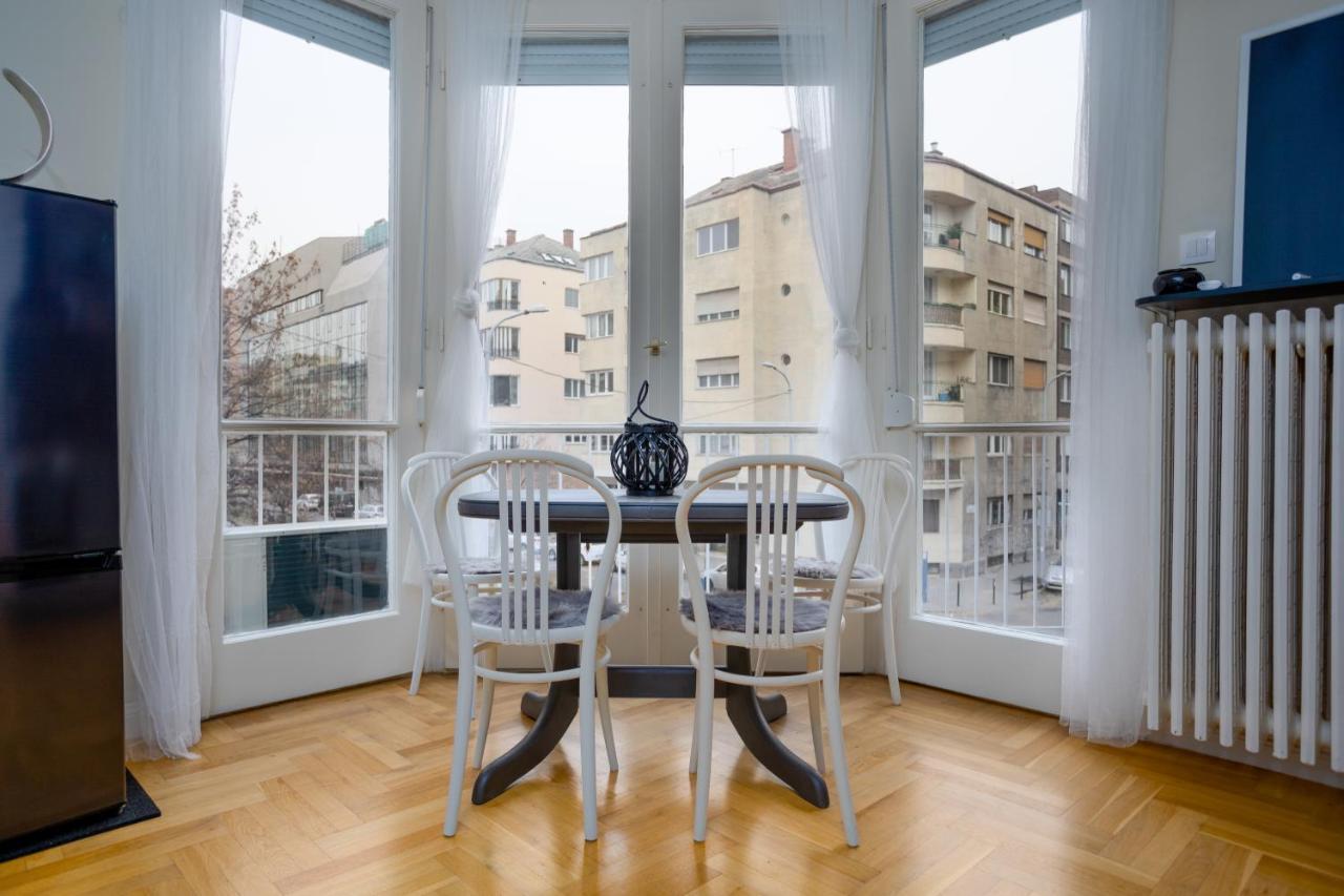Golden Hour Apartment Budapest Extérieur photo