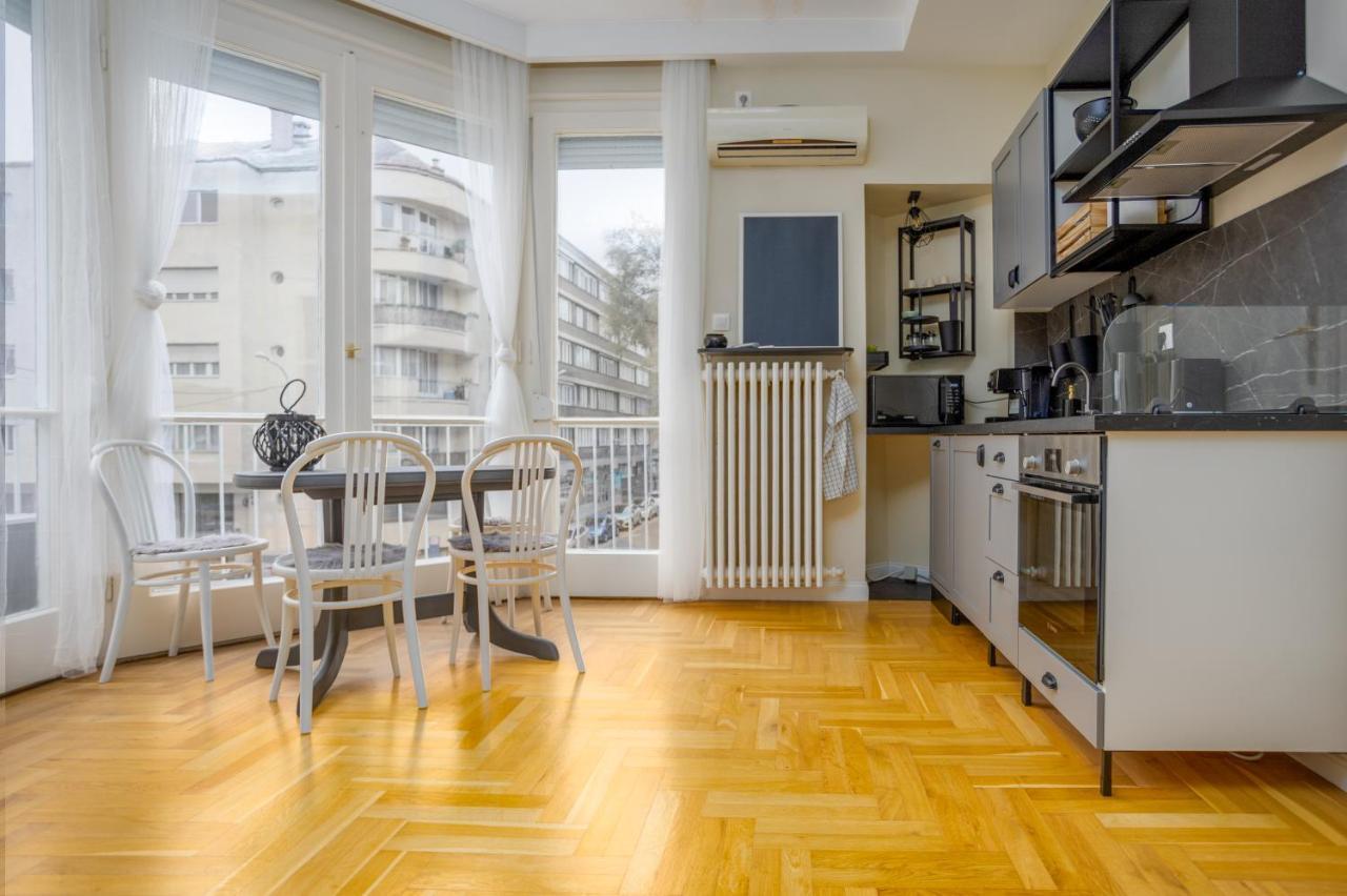 Golden Hour Apartment Budapest Extérieur photo